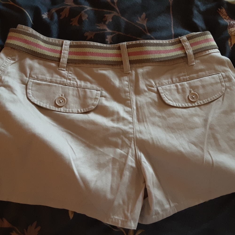Moda Shorts - Picture 4 of 4